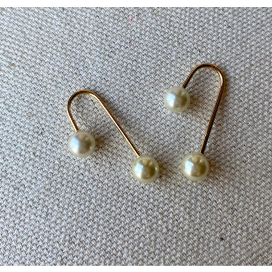 Talia - Screw Back Pearl Earrings