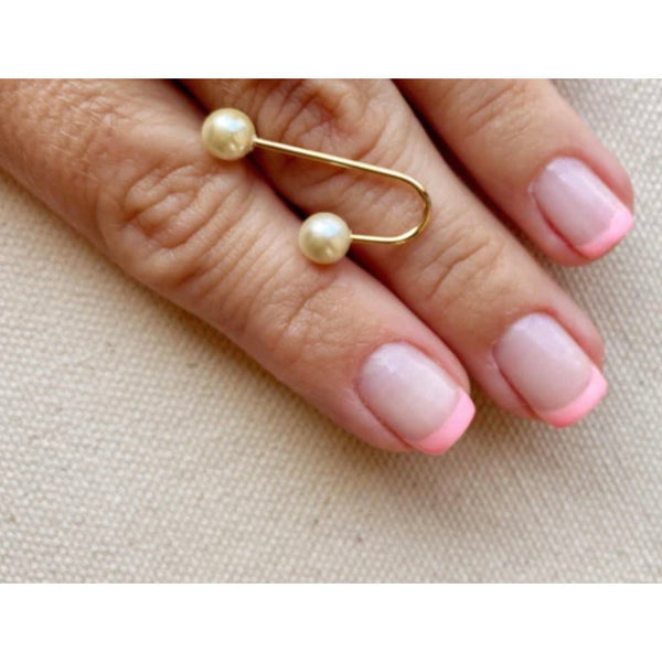 Talia - Screw Back Pearl Earrings
